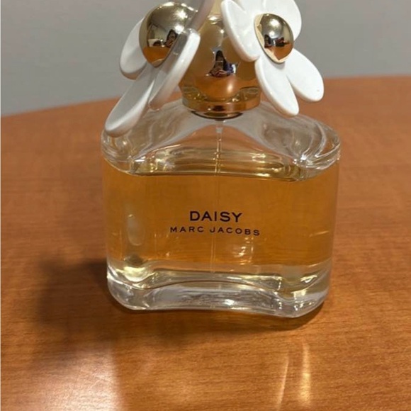 Marc Jacobs Other - Marc Jacobs Daisy Perfume with White and Gold Accents